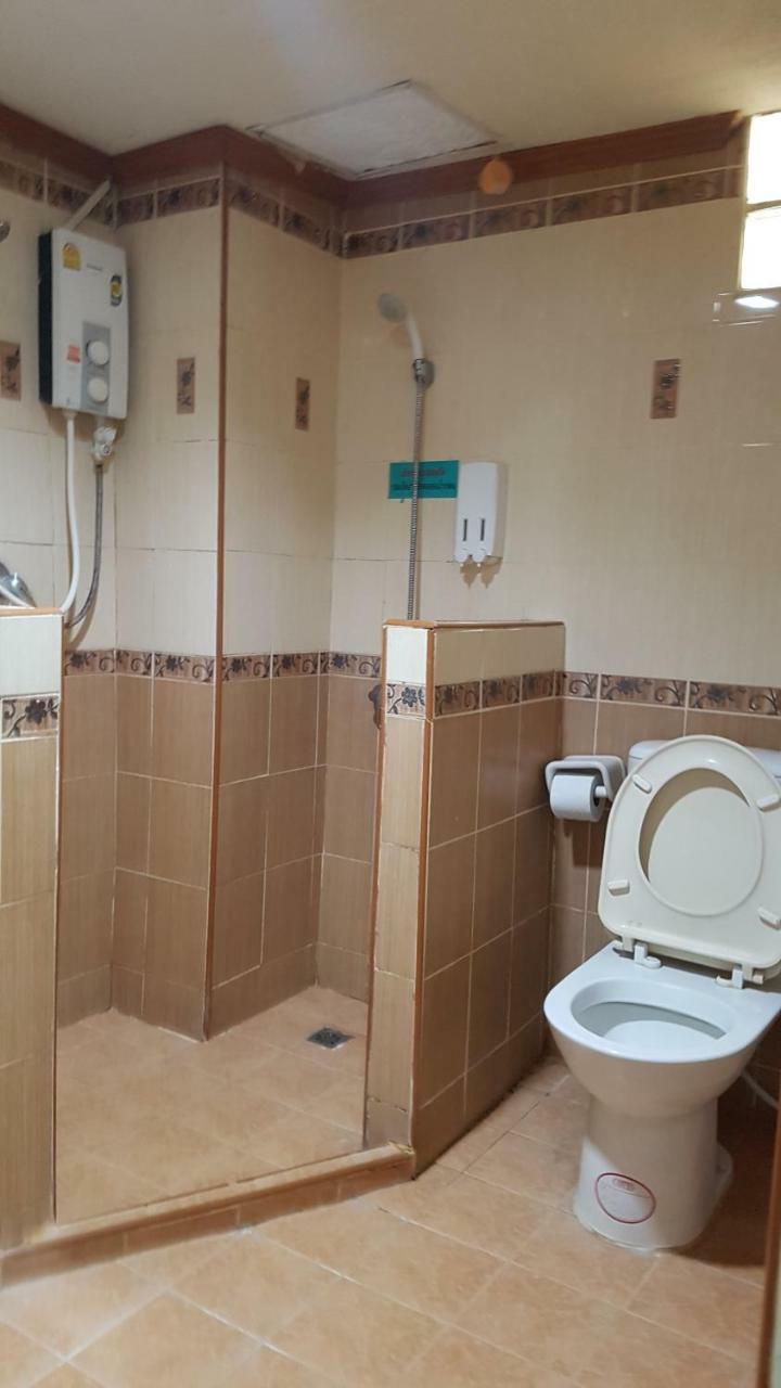 Khon Kaen Ruenrom Hotel Екстер'єр фото