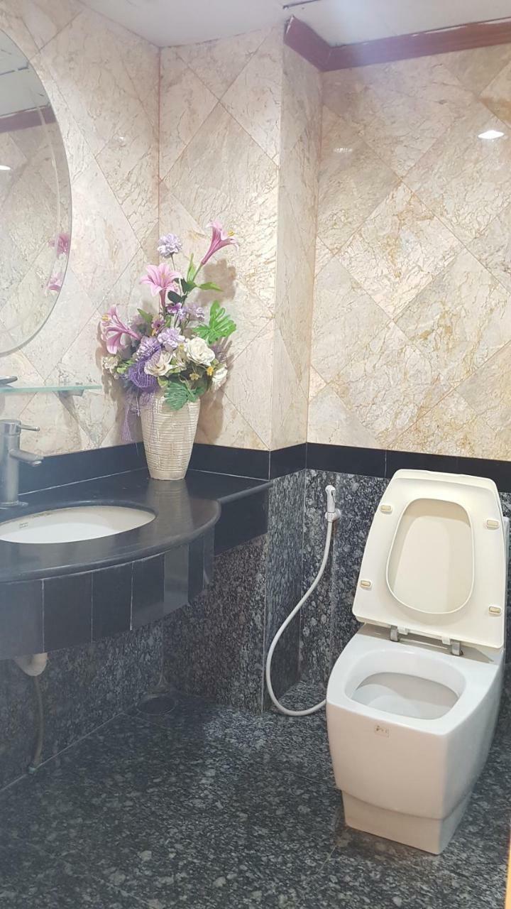Khon Kaen Ruenrom Hotel Екстер'єр фото