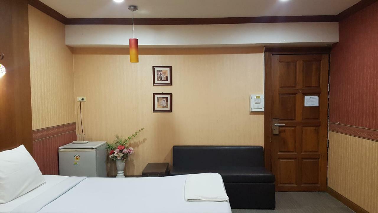 Khon Kaen Ruenrom Hotel Екстер'єр фото