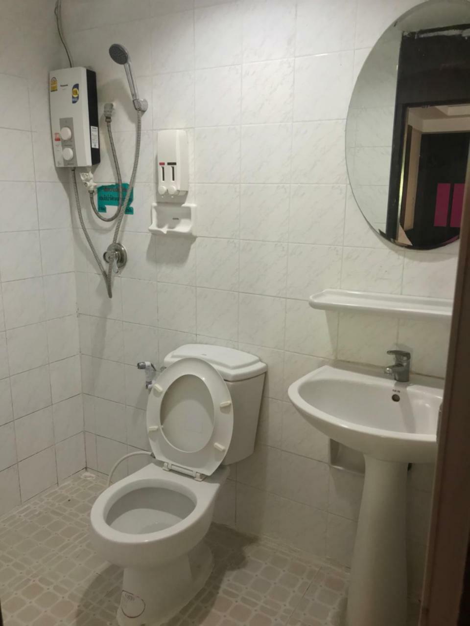 Khon Kaen Ruenrom Hotel Екстер'єр фото