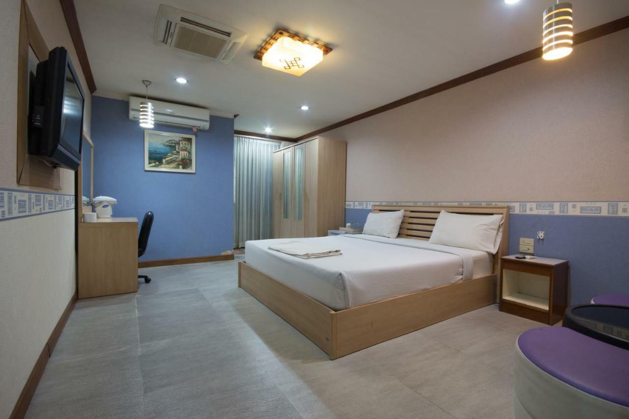 Khon Kaen Ruenrom Hotel Екстер'єр фото