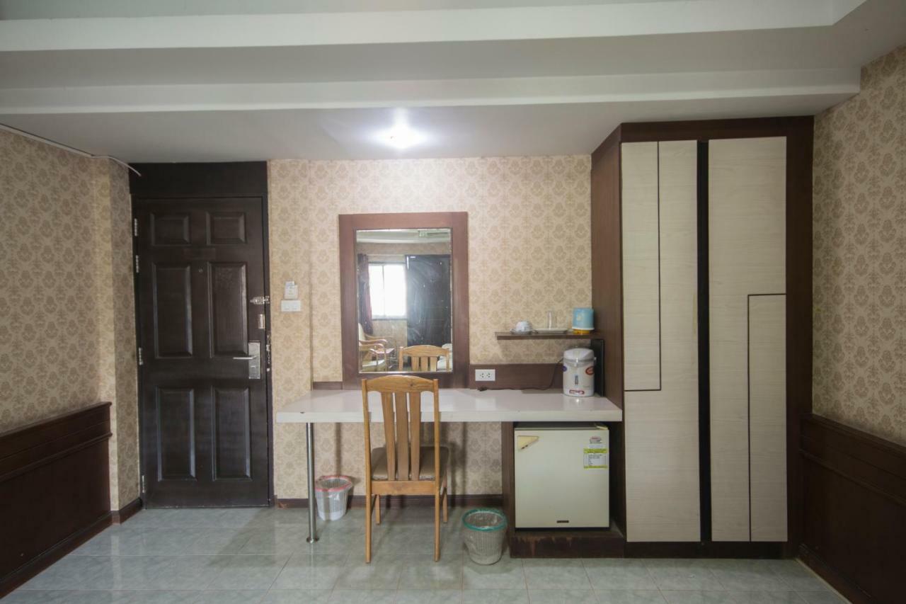 Khon Kaen Ruenrom Hotel Екстер'єр фото