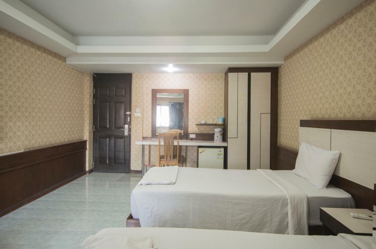 Khon Kaen Ruenrom Hotel Екстер'єр фото